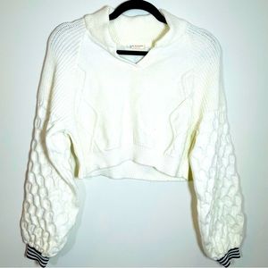 Free People Cable Knit Crop Top. Size Small.